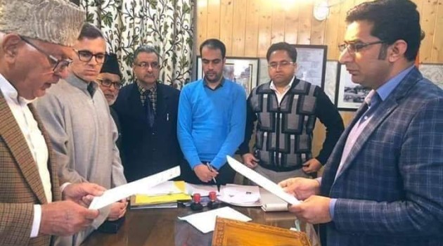 Farooq Abdullah files nomination papers for Srinagar LS seat