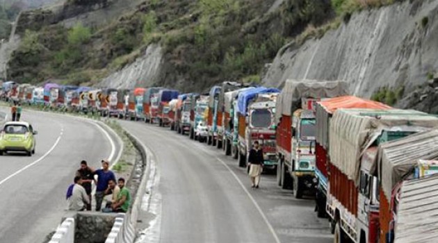 Kashmir highway through for one-way only, vehicle to ply from Srinagar to Jammu