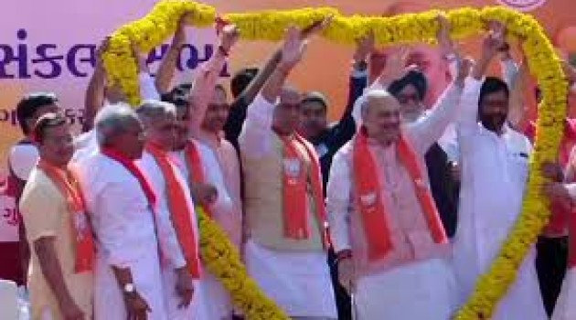 BJP uses Shah’s filing of nomination as show of unity among NDA partners