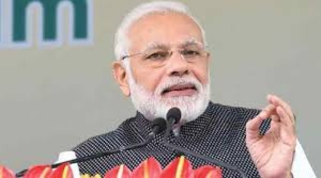 PM announces Rs 1000 cr package for cyclone-hit Odisha; Hails Naveen for cyclone readiness