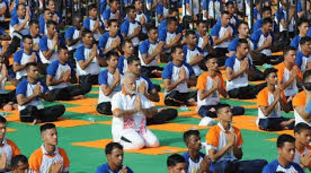 Int’l Yoga Day:PM advocates Yoga for peace, harmony & prosperity,coins 4Ps for maintaining healthy life