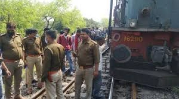 Jammu Tawi Express derails near Ayodhya