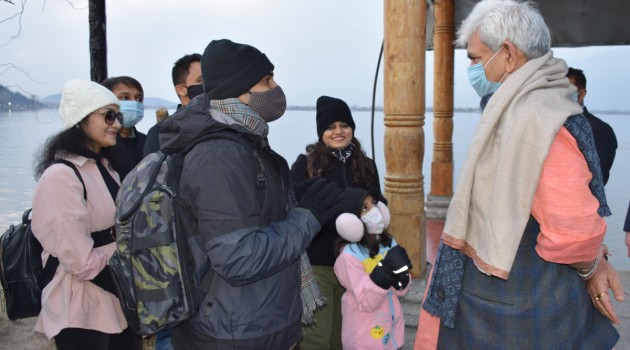“Be the goodwill ambassadors of Jammu & Kashmir”: Lt Governor to tourists