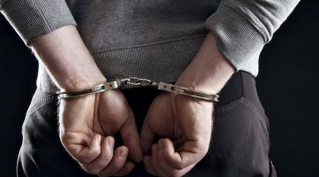 Police arrest drug peddler in south Kashmir