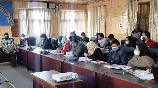 Director, RDD Kashmir reviews status of flagship rural development schemes in Srinagar