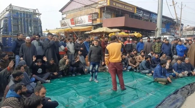 Sopore transporters go on strike to protest against admin’s move
