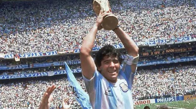 Argentine World Cup team hails Maradona