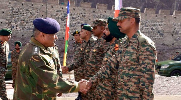 Army Chief visits forward areas of Ladakh to review operational preparedness