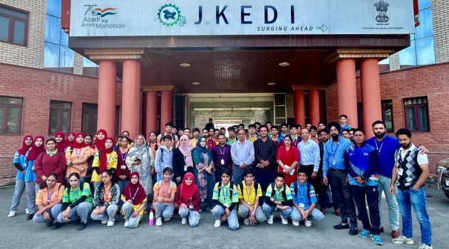 JKEDI organizes Awareness program on Entrepreneurship & Startups for students of GD Goenka School Srinagar