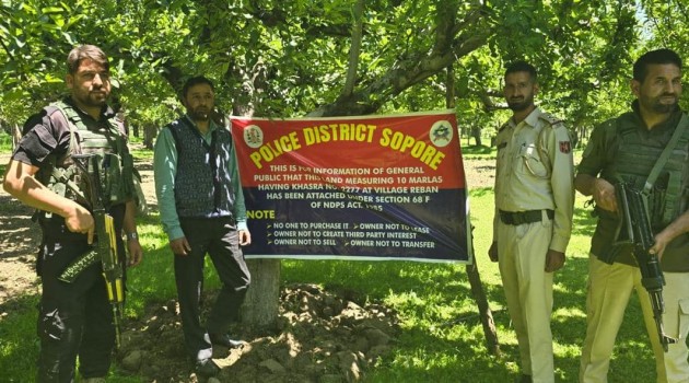 Sopore Police attaches properties of notorious drug peddler worth lacs