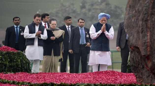 Rahul, Sonia, Pranab, Manmohan , Hamid Ansari pay tributes to Jawaharlal Nehru on death anny