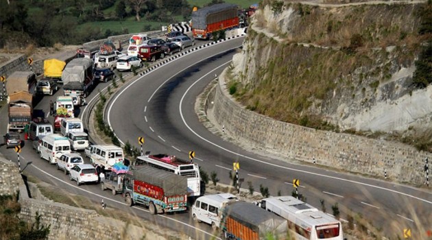 No civilian traffic on Kashmir highway, vehicles to ply one-way on Leh, Mughal roads