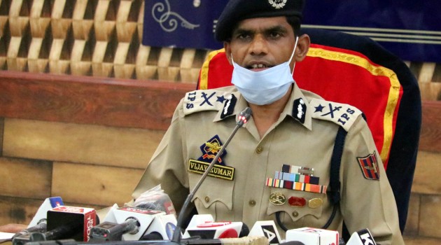 Hizb, Jaish men had fitted 45 kgs of explosives in Santro car to target forces in Pulwama: IGP Kashmir Vijay Kumar