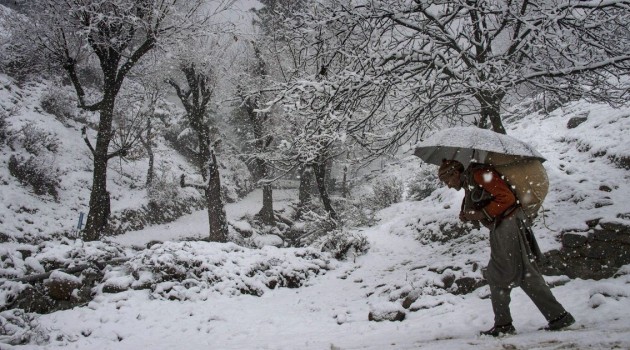 Night temp improves in Kashmir; Gulmarg freezes at minus 11.5 degree