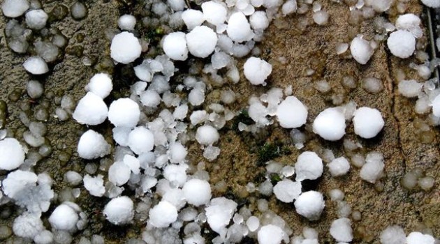 Hailstorm Wrecks Havoc In Handwara, Other Parts Of Kashmir
