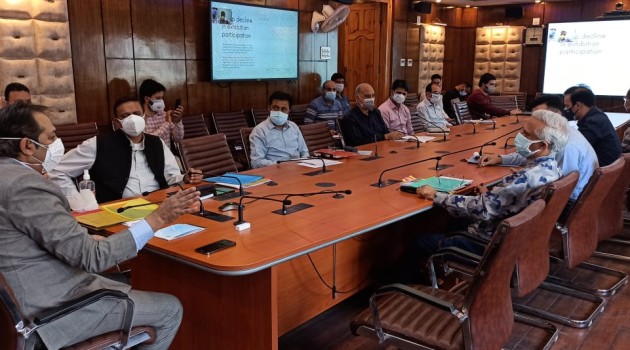 Advisor Baseer Khan chairs review meeting of Handicrafts and Handloom deptt