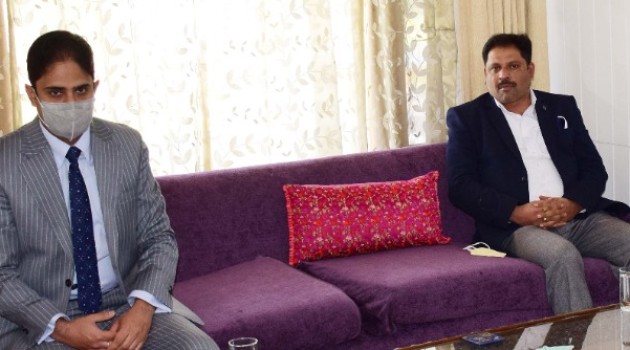 Srinagar Mayor calls on Lt Governor