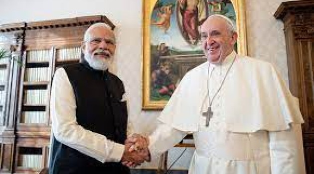 PM Modi calls on Pope Francis, invites him to visit India