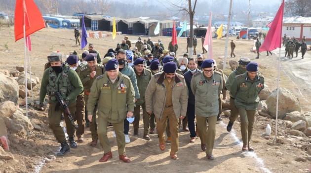 DGP interacts with Jawans/ officers of IR 8th and JK 14th BN at APC Mansbal