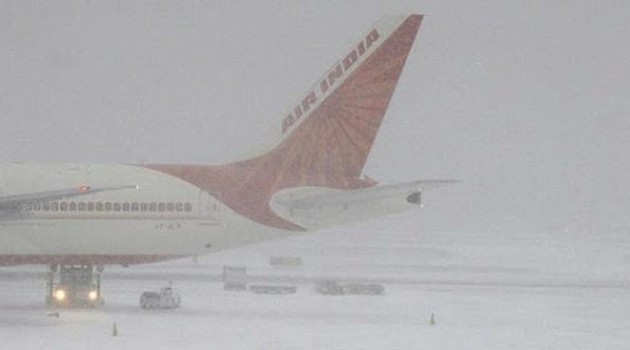 Snowfall: 22 flights cancelled at Sgr Int’l airport