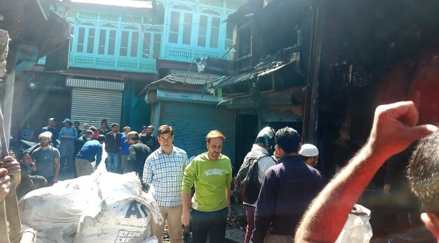 CCIK Grieved Over Gutting Of 9 Shops In Fire Mishap In Historic Market Zaina Kadal Srinagar