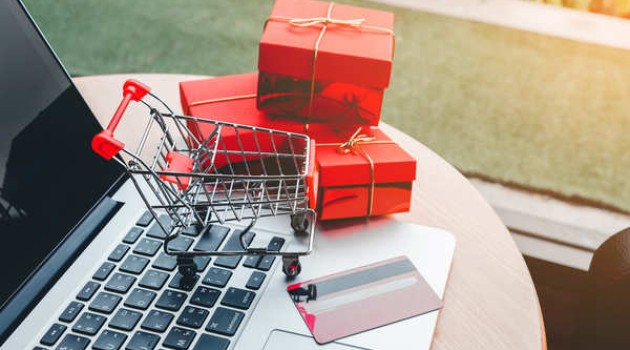 Ahead of Eid; E-commerce surges with more people shopping online