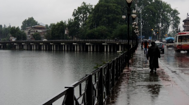 Rains Continue in J&K, MeT predicts more