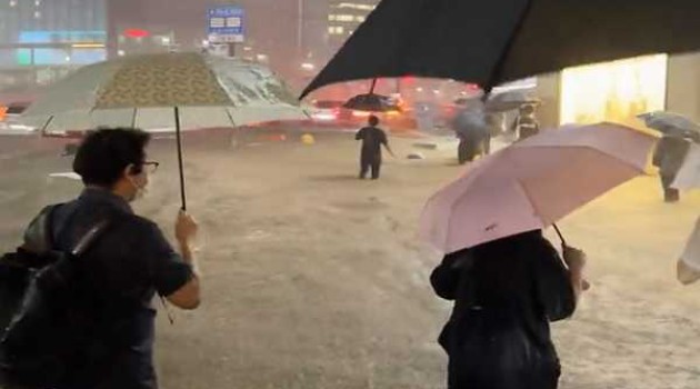 8 dead in Seoul amid heavy rain