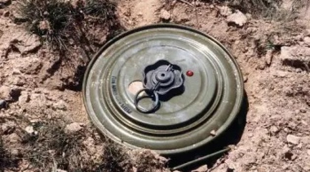 Army recovers, destroys 2 anti-personnel mines, 1 shell in Poonch