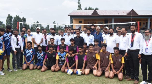 Inter District Provincial Level Volleyball Tourney Begins At Pulwama