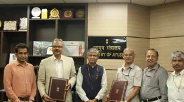 MoU signed between PCIM&H and IPC for Inter-Ministerial cooperation for promotion and facilitation of “One Herb, One Standard”