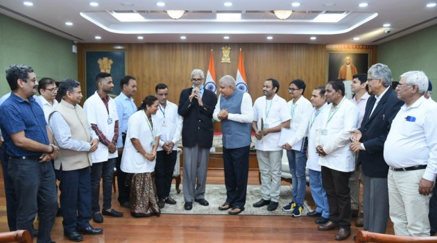 Vice President flags off Jaipur Foot team to Syria to provide artificial limbs to amputees