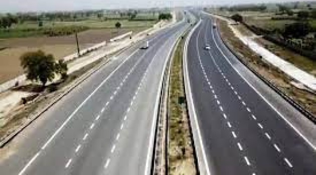 Union Government approves Development of Jakh (Vijaypur)-Kunjwani section of NH-44 to 6-lane Expressway standards as part of Delhi-Amritsar-Katra Expressway worth Rs.1917.32 cr