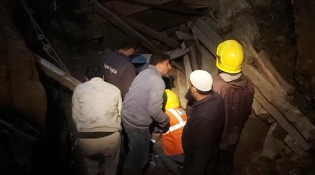 Over 10-hour Long Rescue Operation Ends As Trapped Uncle-Nephew Duo Retrieved from Caved In Well at Hatmulla Kupwara