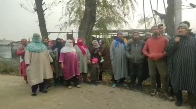 Damaged power transformer not being lifted in Srinagar locality, Locals protest