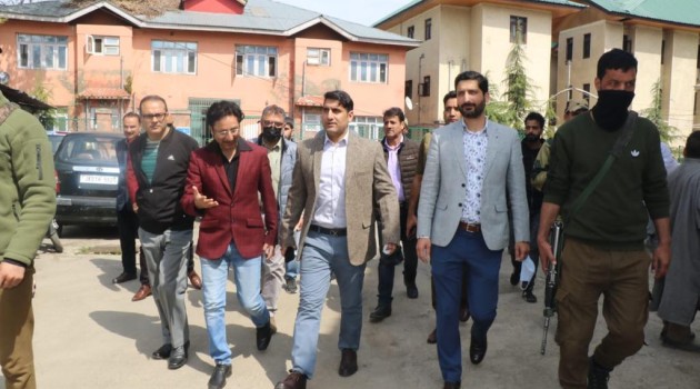 DC Srinagar visits Psychiatric diseases Hospital, SMHS De-Addiction Center; inspects treatment/Counseling facilities for victims of Drug Abuse