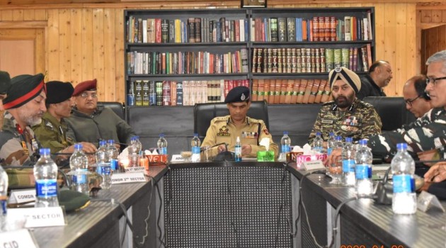 ADGP Kashmir Chairs High Level Meeting In South Kashmir’s Anantnag