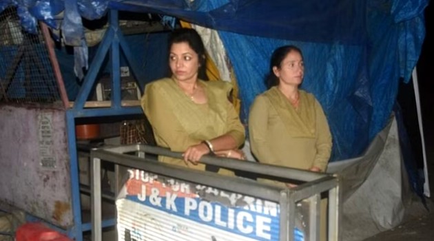In a first, ‘women in khaki’ perform duty in night hours at checkpoints in Jammu city