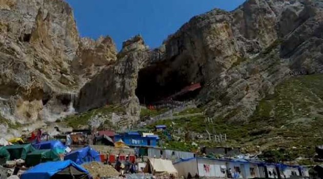 Amarnath Yatra: Batch of 1550 pilgrims leave from Jammu base camp