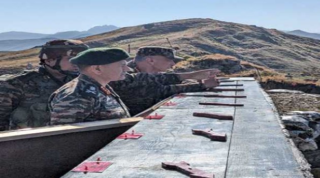 Army commander reviews operational preparedness along LoC