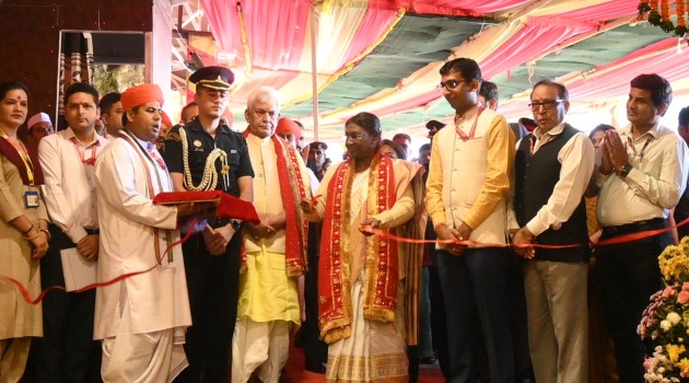 President of India visits Shri Mata Vaishno Devi Shrine, inaugurates prestigious projects for the devotees ahead of Navratras