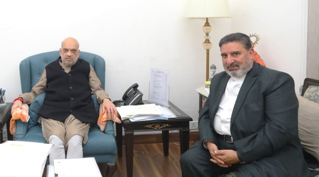 Altaf Bukhari calls on Home Minister