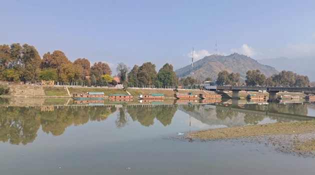 Kashmir shivers as Srinagar records minus 4.6°C  