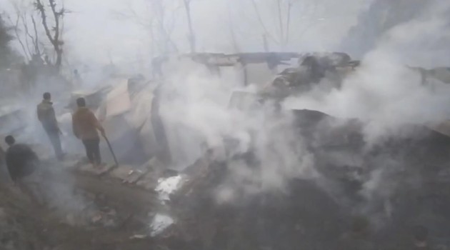 Four residential houses gutted in massive fire in Baramulla’s Uri