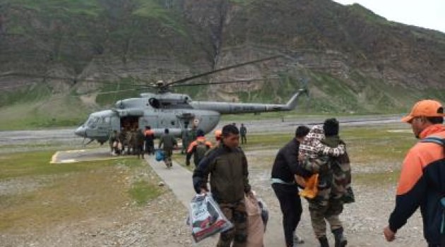 260 stranded passengers airlifted in ‘Kargil courier’ between J&K and Ladakh
