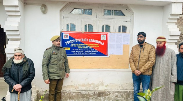 Police attach illegal properties worth Rs 24 Lakhs of notorious drug peddler in Baramulla