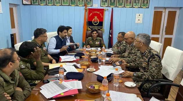 Police, army co-chair joint security meet in Poonch