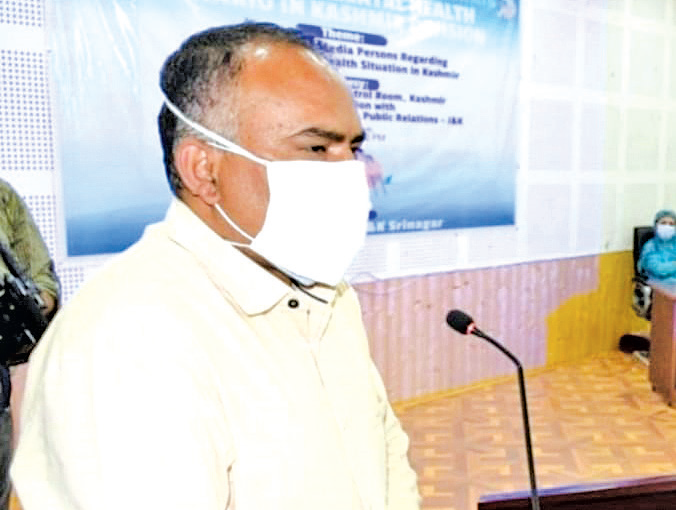 No shortage of fuel in Kashmir: Div com Kashmir P K Pole